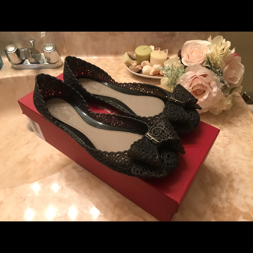 Salvatore Ferragamo Nilly Flat